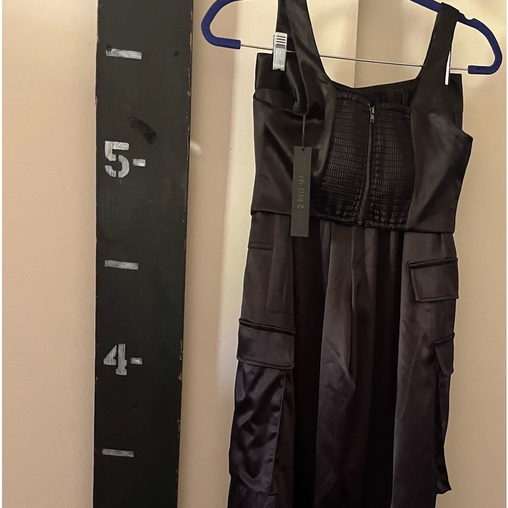 House of Harlow Satin set wide leg cargo pants and crop top Bustier Sz Small NWT